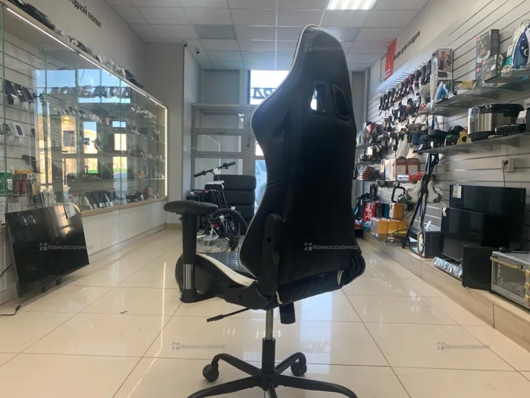 Компьютерное кресло GTracer