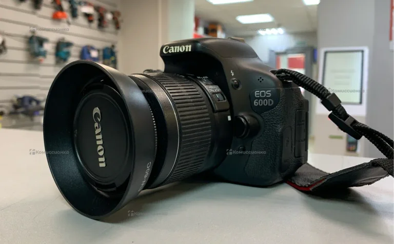 Фотоаппарат  Camon EOS 600D 18-55