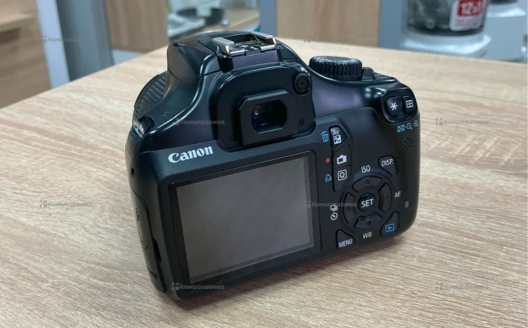 Фотоаппарат  CANON EOS1100D