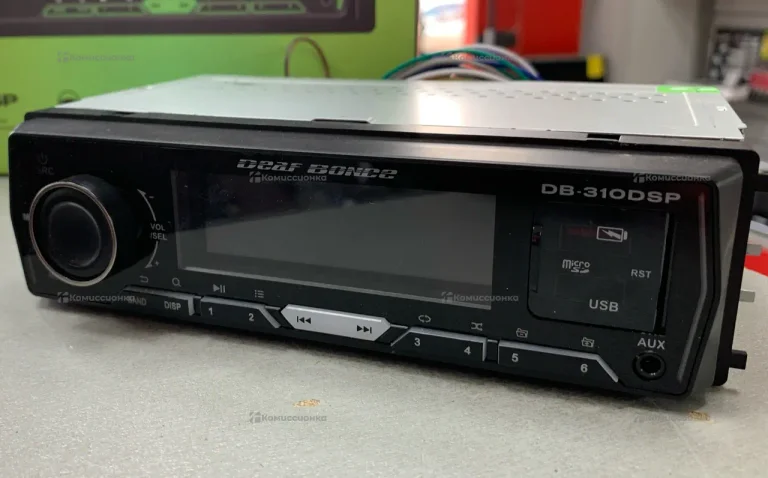 Автомагнитола  Deaf bonse DB-310DSP