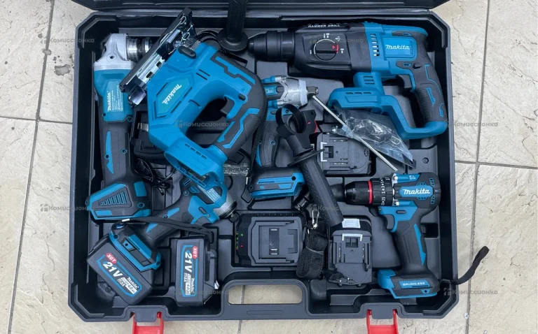 Набор 6 в 1 Makita 4 АКБ