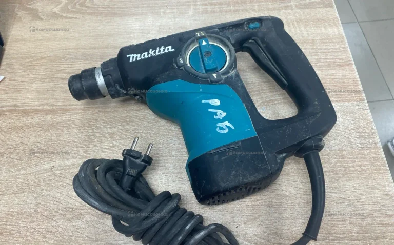 Перфоратор makita HR2810