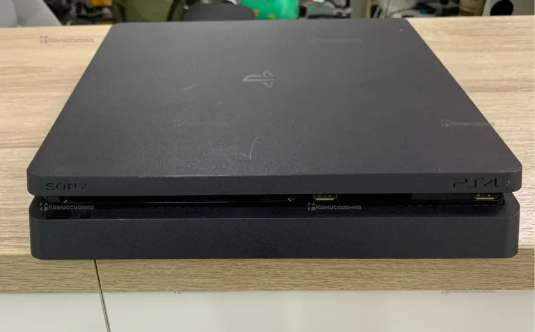 Приставка Sony PlayStation 4 Slim 1 TB.