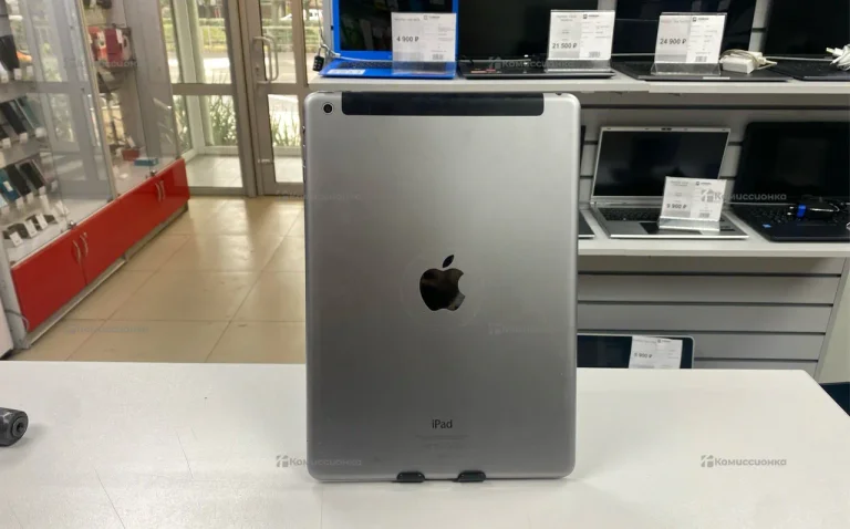 Планшет Apple iPad Air 16Gb Wi-Fi