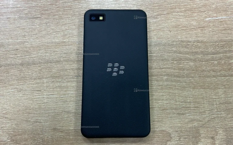 BlackBerry Z10 (STL100-1)