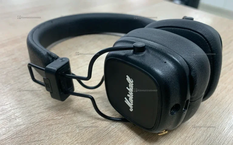 Наушники  Marshall