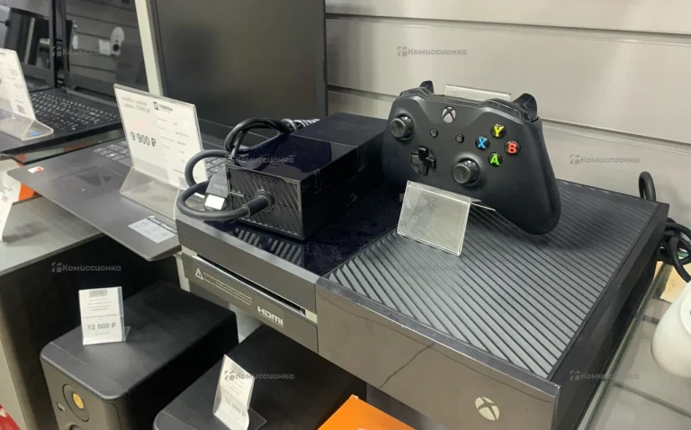 Приставка Xbox One 500Gb