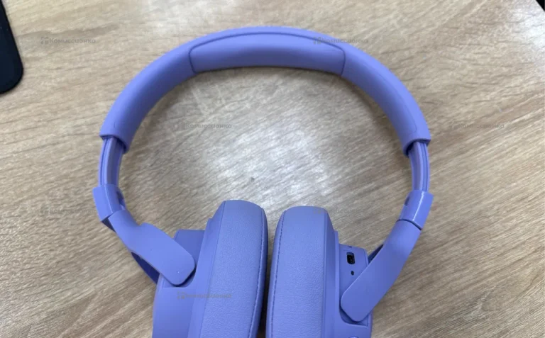 Наушники  JBL 720