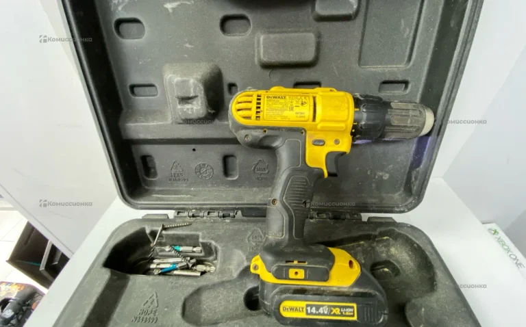 Дрель шуруповерт DeWalt DCD734