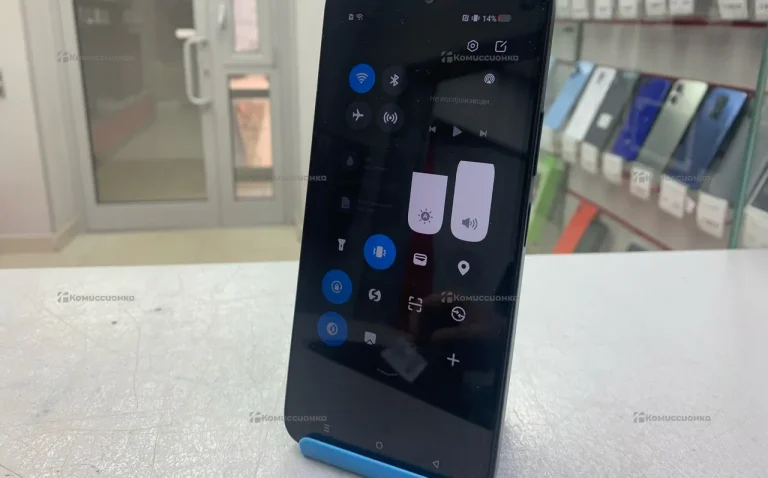 Infinix SMART 10 3/64 ГБ