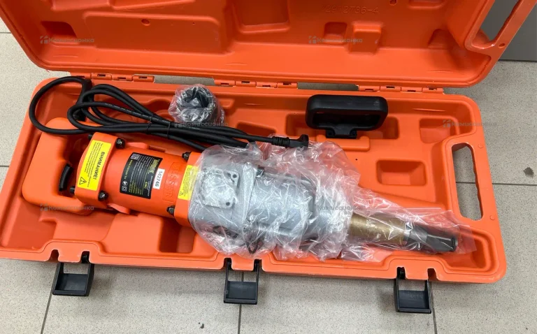 электрический ударный гайковерт Messer 636C