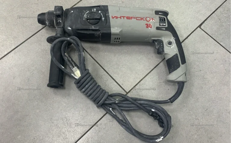 Перфоратор Интерскол П-30/900ЭР