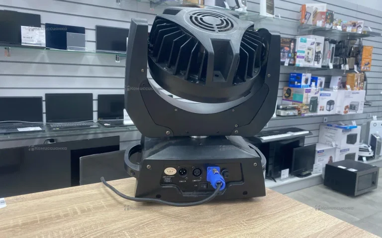 световой прибор WASH 3618 1