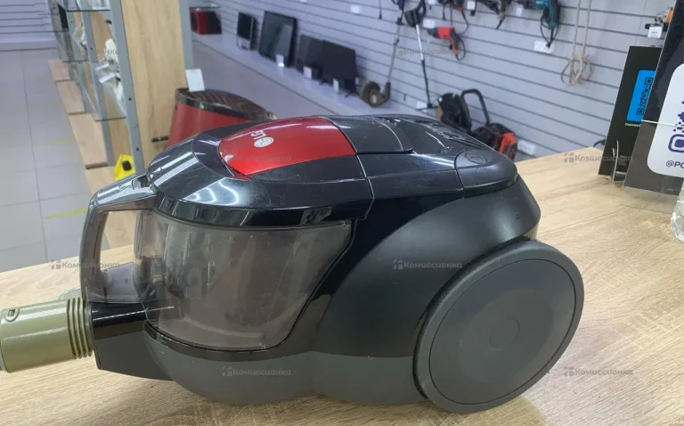 Пылесос LG 1600W