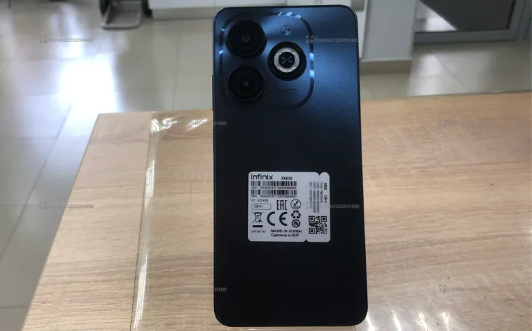 Infinix Smart 8 4/128 ГБ