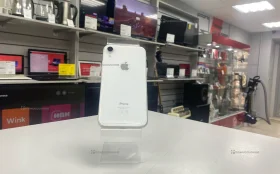 Apple iPhone XR 64 ГБ