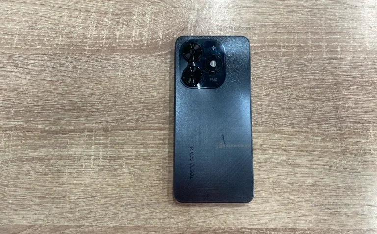 Tecno Spark 20C 4/128 ГБ