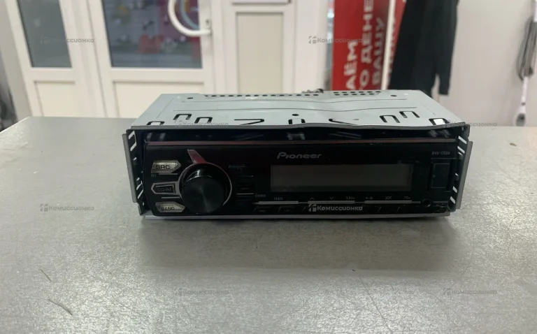 Автомагнитола  Pioneer MVH-170UB