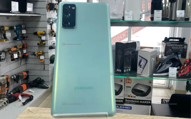 Samsung Galaxy S20 FE 6/128 ГБ