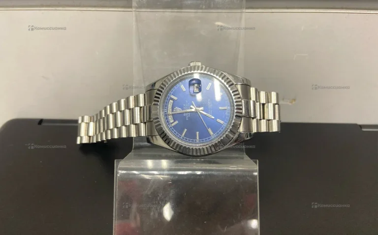 Часы  ROLEX OYSTER PERPETUAL