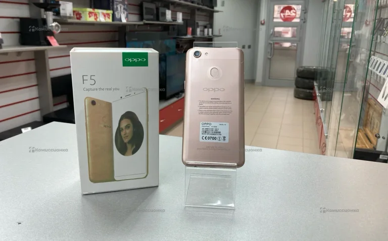 Oppo F5 6/128 ГБ