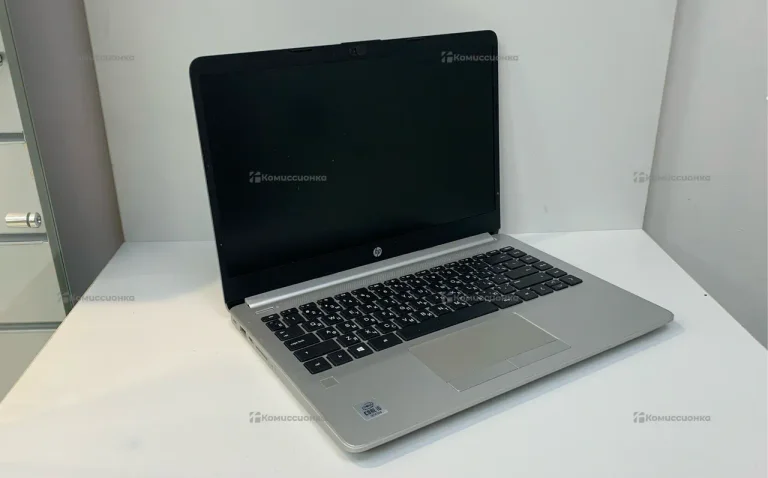 Ноутбук  HP 348 G7