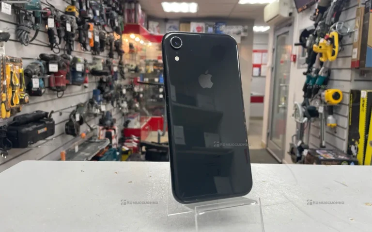 Apple iPhone XR 3/128 ГБ