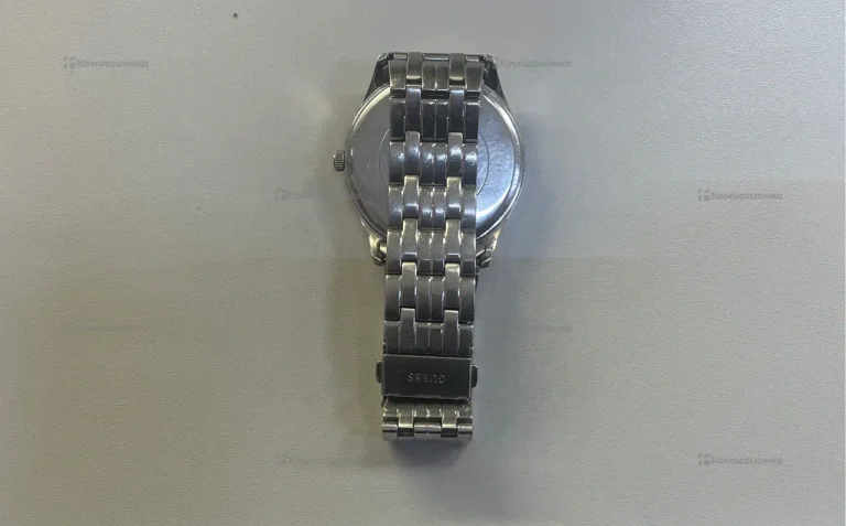 Часы  мужские guess w1218g1