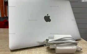 Ноутбук  Apple MacBook M1