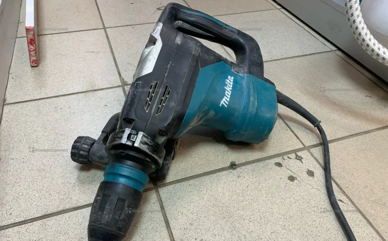 Перфоратор makita HR4003C