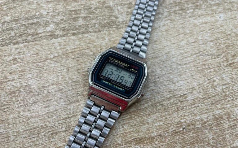 Часы  Casio