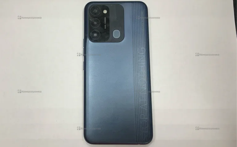 Tecno Spark 8C 4/64 ГБ