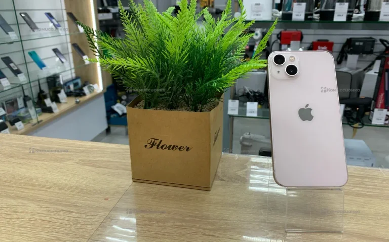 Apple iPhone 13 4/128 ГБ
