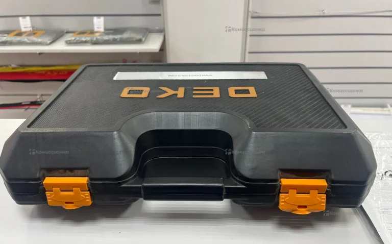 Перфоратор сетевой DEKO DKH950W
