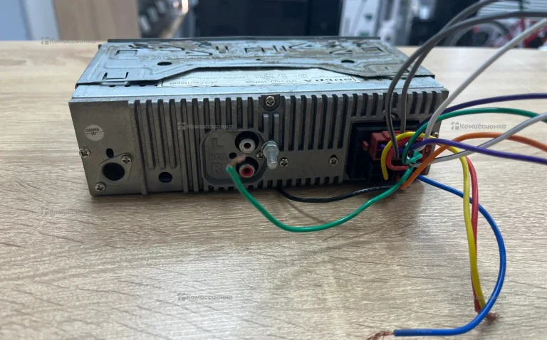 Автомагнитола Supra SFD-110U