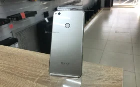 Honor 8 Lite 4/32 ГБ
