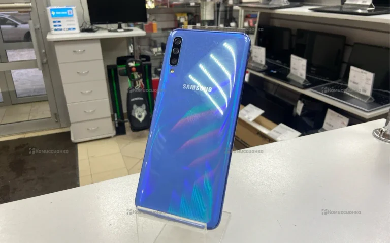 Samsung Galaxy A70 6/128 ГБ