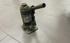 Купить Домкрат гидравлический 3т б/у , в Уфа Цена:990рублей