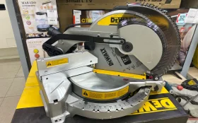 Торцовочная пила DeWALT DWS715