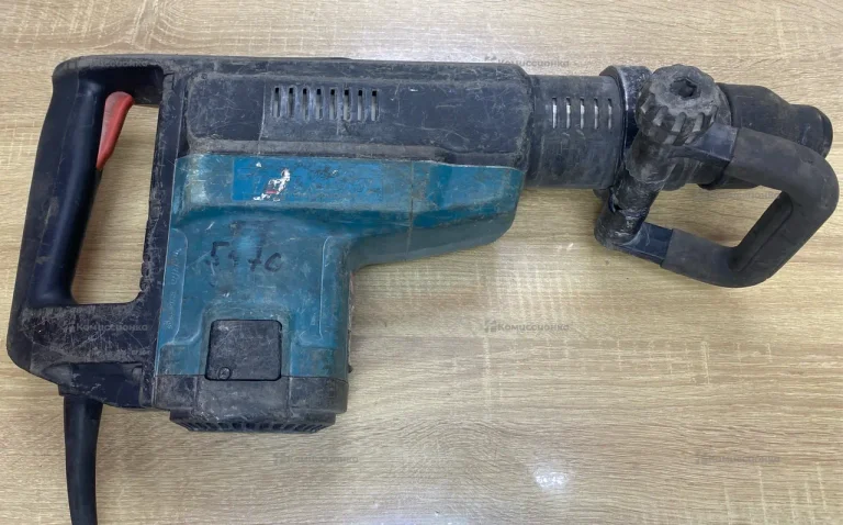 Отбойный молоток makita HR5001C