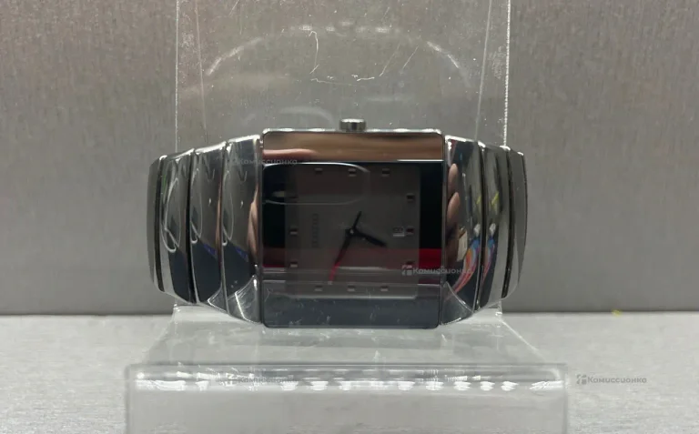 Часы  RADO Diastar