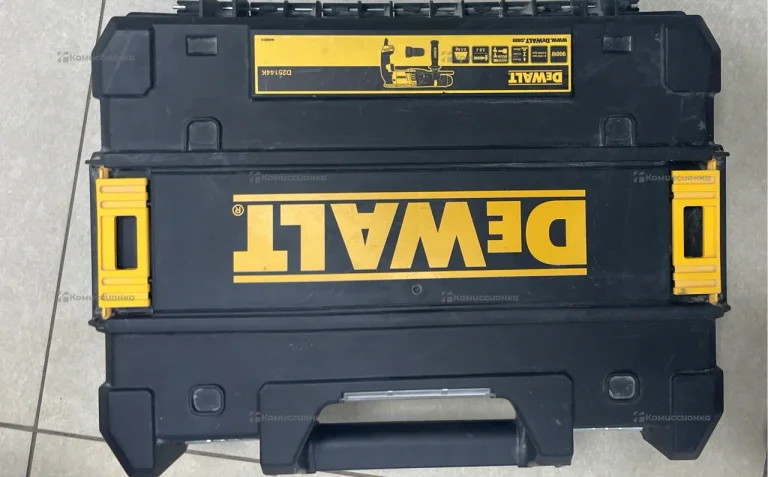 Перфоратор dewalt D25144K