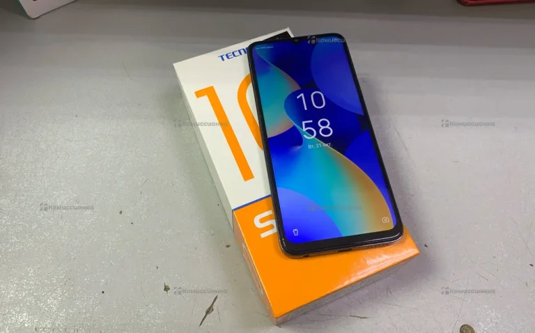 Tecno Spark 10C 4/64 ГБ