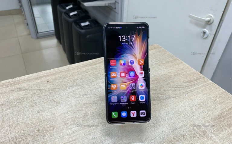 Huawei P50 Pocket 8/256 ГБ