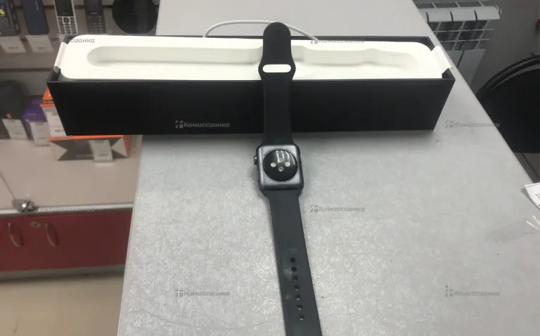 Часы  Apple Watch Series 3 42mm