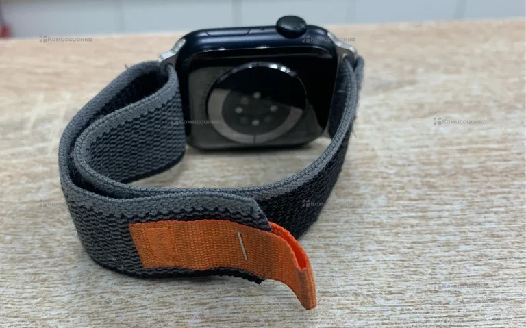 Часы  Apple Watch Series 8 45mm