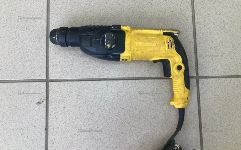 Перфоратор STANLEY SHR263K