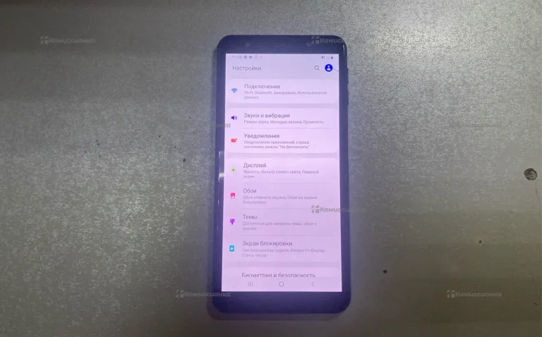 Samsung Galaxy A7 4/64 ГБ