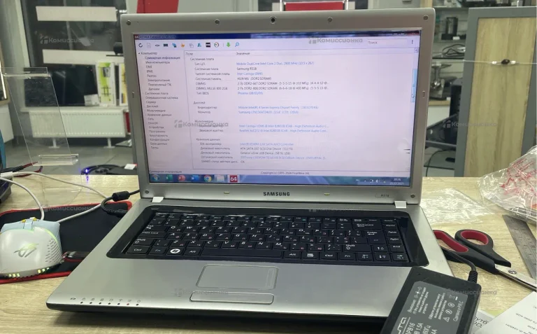 Ноутбук SAMSUNG
