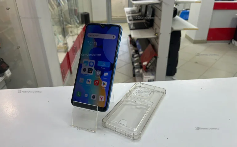 Tecno Spark 10 4/128gb.